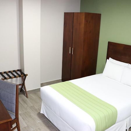 Hotel San Agustin Plaza Latacunga Ngoại thất bức ảnh