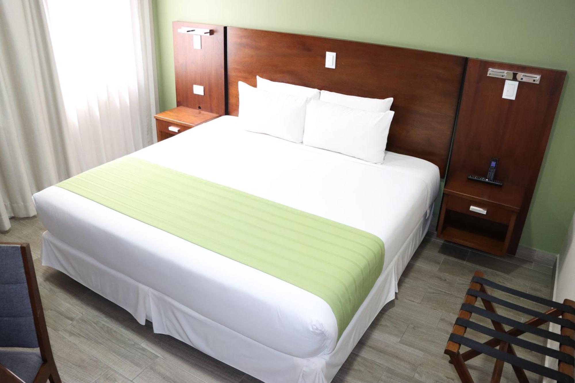 Hotel San Agustin Plaza Latacunga Ngoại thất bức ảnh