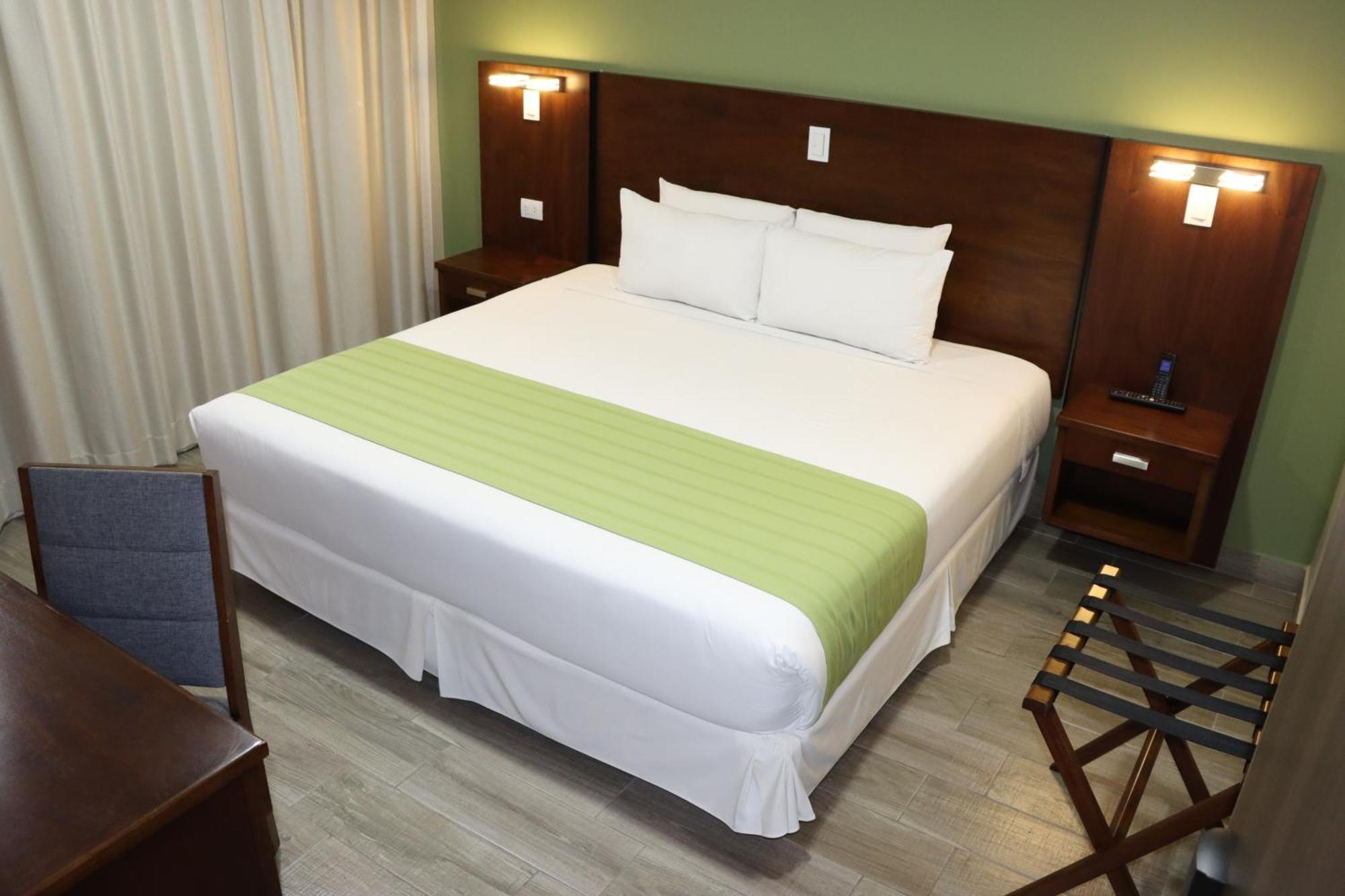 Hotel San Agustin Plaza Latacunga Ngoại thất bức ảnh