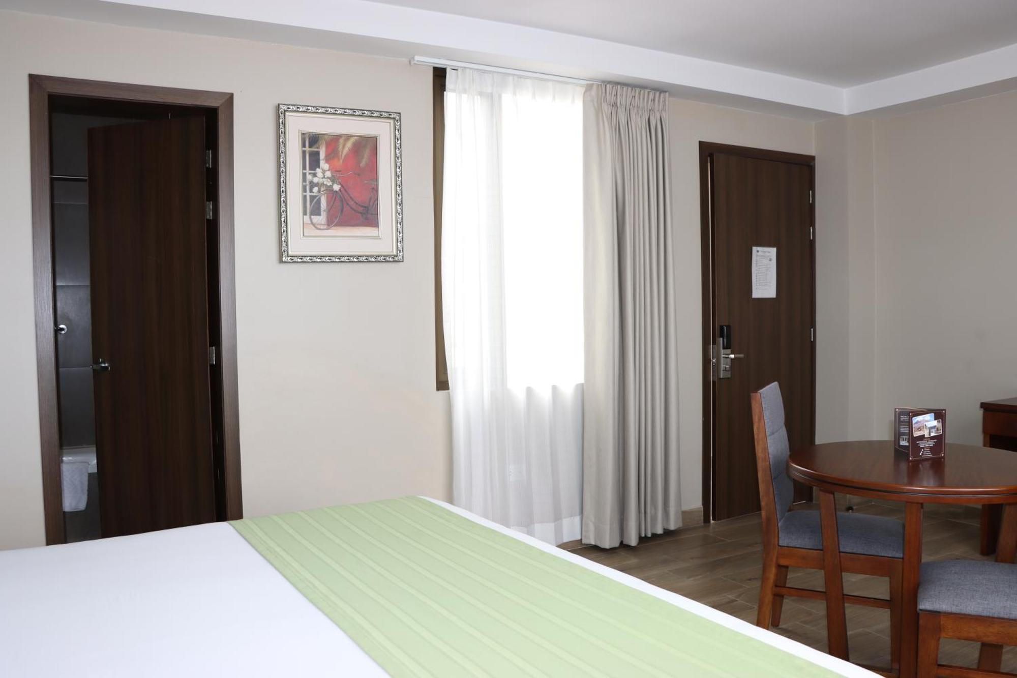 Hotel San Agustin Plaza Latacunga Ngoại thất bức ảnh