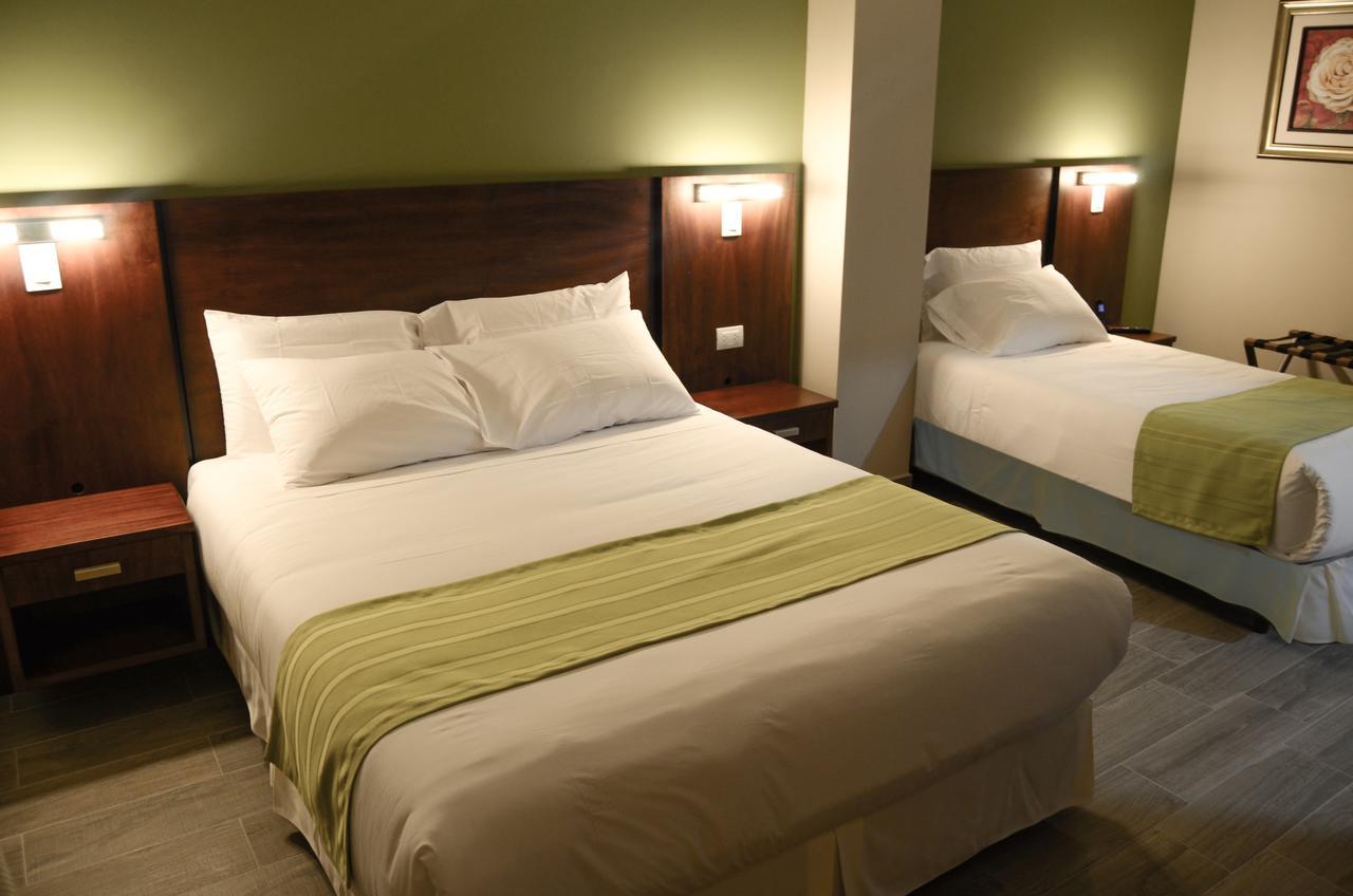 Hotel San Agustin Plaza Latacunga Ngoại thất bức ảnh
