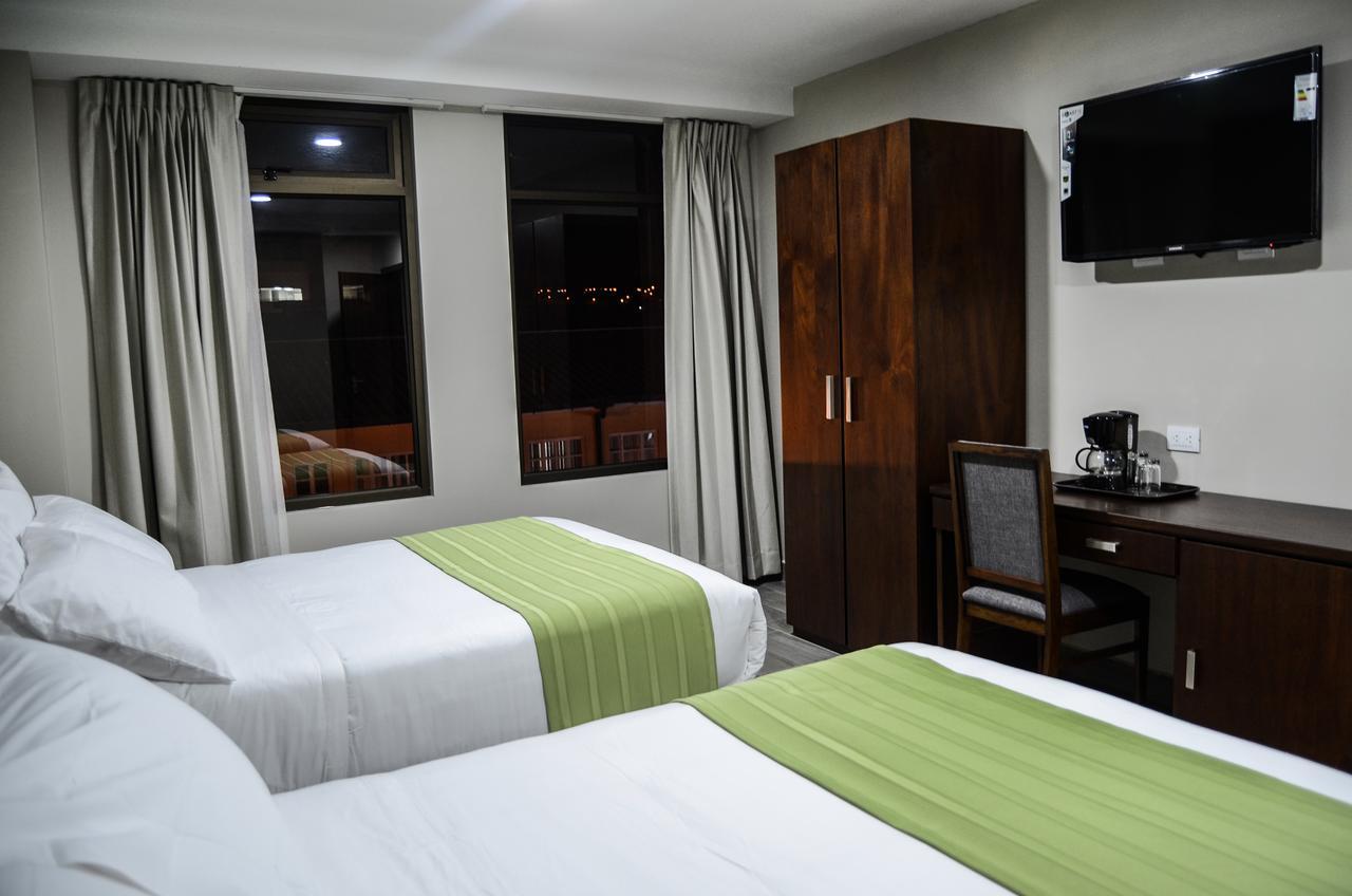 Hotel San Agustin Plaza Latacunga Ngoại thất bức ảnh